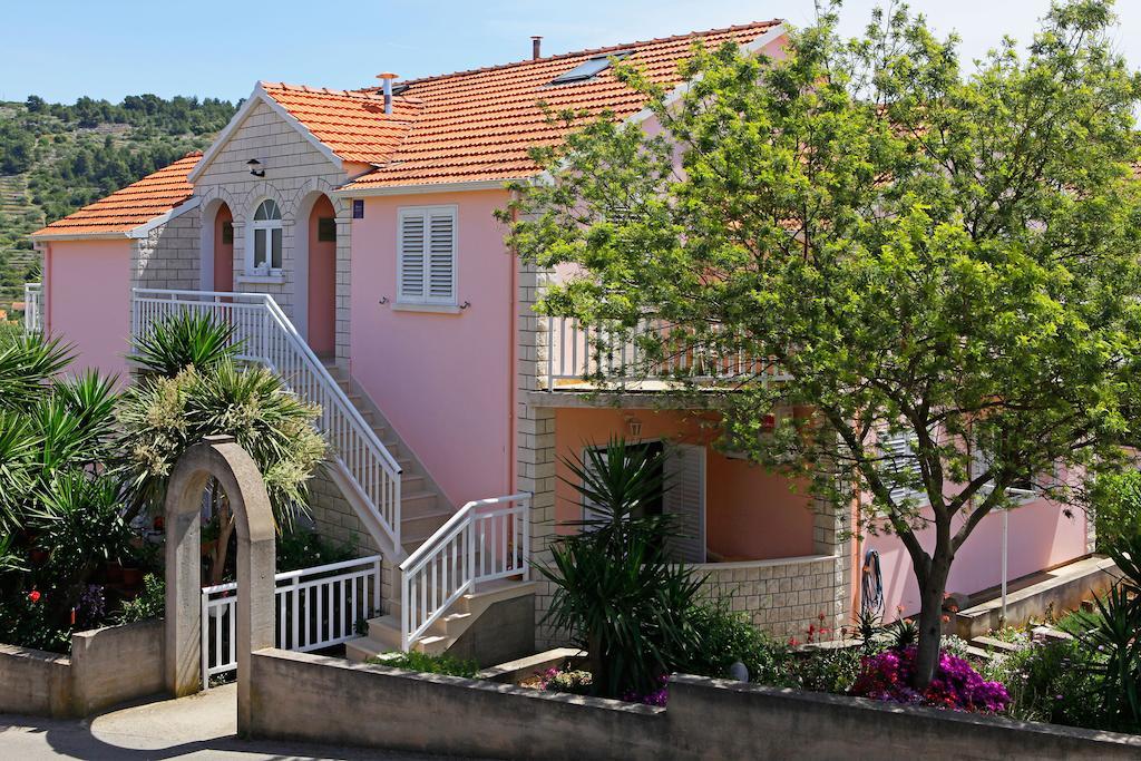 Apartments Julija Vela Luka Exterior foto